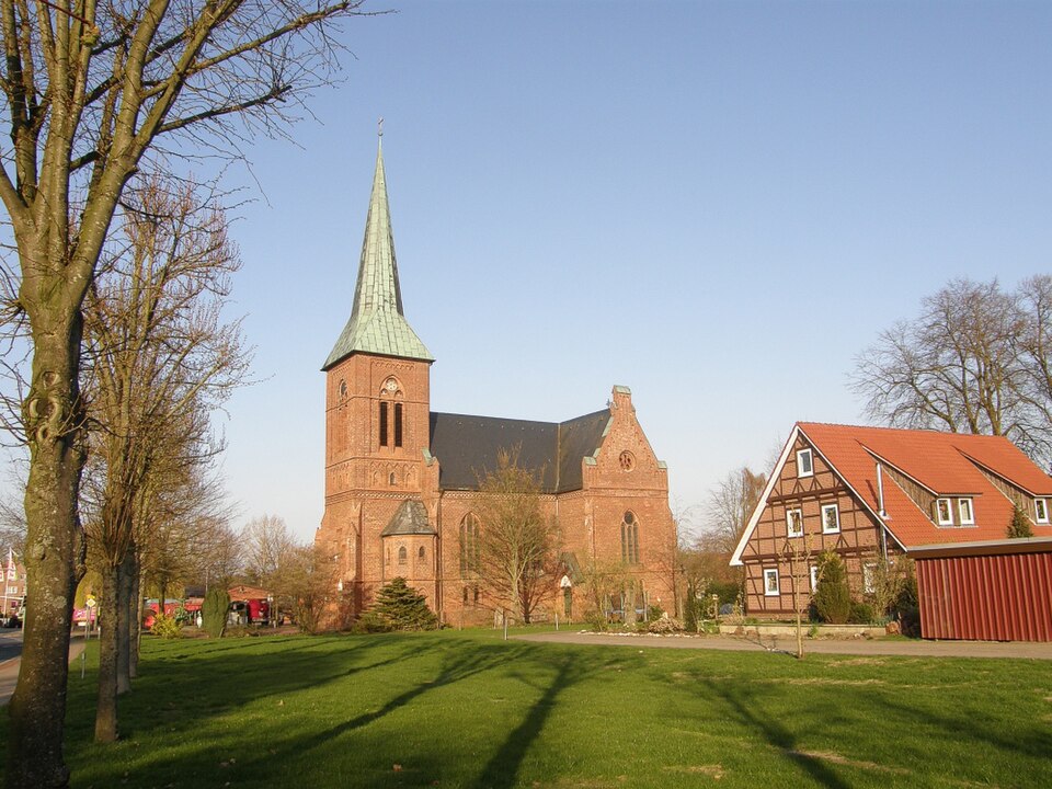 Fenster-Fachbetriebe in Gnarrenburg: Kuhstedt Erlöserkirche