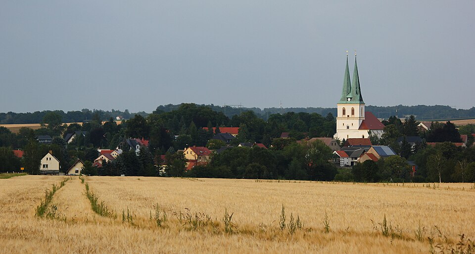 Fenster-Gurus in Göda / Hodźij – Ansicht von Göda / Hodźij