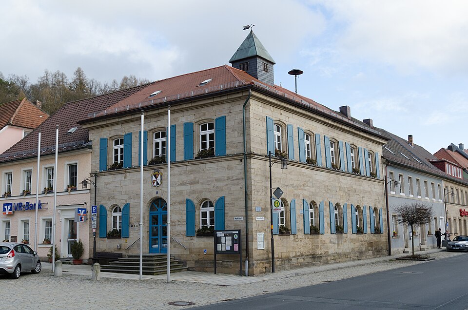 Marktplatz in Goldkronach – Fenster-Gurus vermittelt Fachbetriebe in Goldkronach