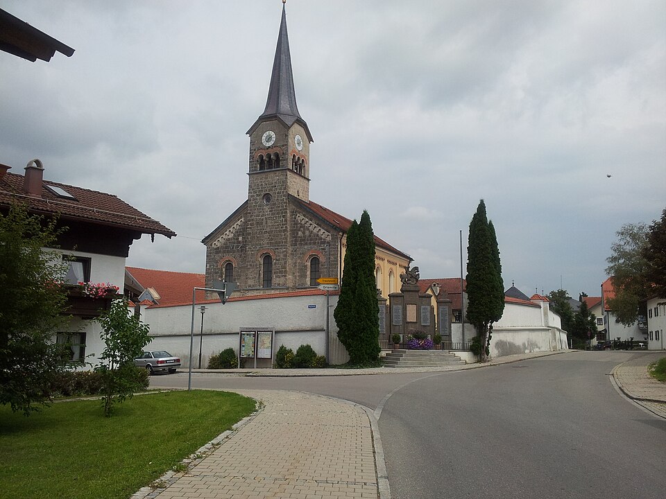 Kirche in Grabenstätt – Fenster-Gurus vermittelt Fachbetriebe in Grabenstätt