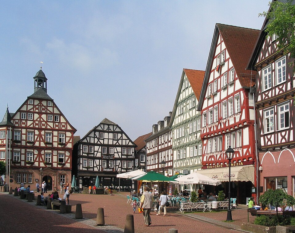 Fenster-Fachbetriebe in Grünberg: Markt – Foto: Dirk Ingo Franke Fenster-Fachbetriebe in Grünberg: Markt
