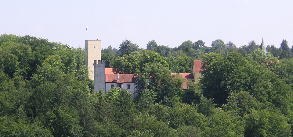 Fenster-Fachbetriebe in Grünwald: Burg – Foto: Wikimedia-Autor Fenster-Fachbetriebe in Grünwald: Burg
