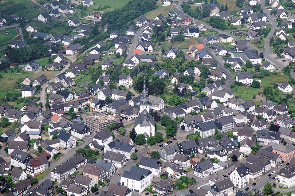 Ortsmitte in Hallenberg – Fenster-Gurus vermittelt Fachbetriebe in Hallenberg