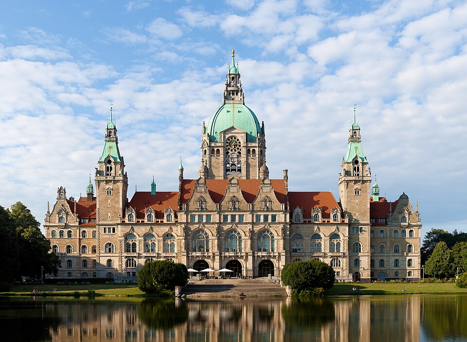 Fenster-Fachbetriebe in Hannover: Neues Rathaus – Foto: Thomas Wolf Fenster-Fachbetriebe in Hannover: Neues Rathaus