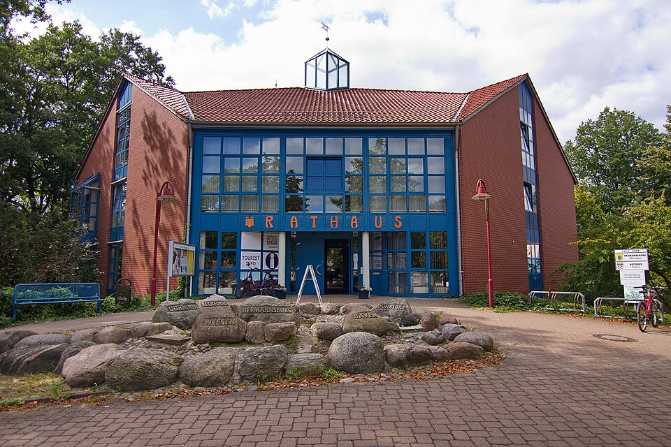 Fenster-Fachbetriebe in Hermannsburg: Rathaus