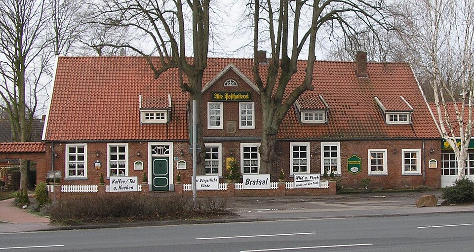 Fenster-Gurus in Hesel – Ansicht von Hesel (Foto: MartinV) Fenster-Gurus in Hesel – Ansicht von Hesel