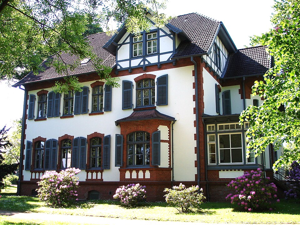 Fenster-Fachbetriebe in Hohenlockstedt: Germany, Kommandantenhaus, heute Rathaus – Foto: user:Nightflyer Fenster-Fachbetriebe in Hohenlockstedt: Germany, Kommandantenhaus, heute Rathaus