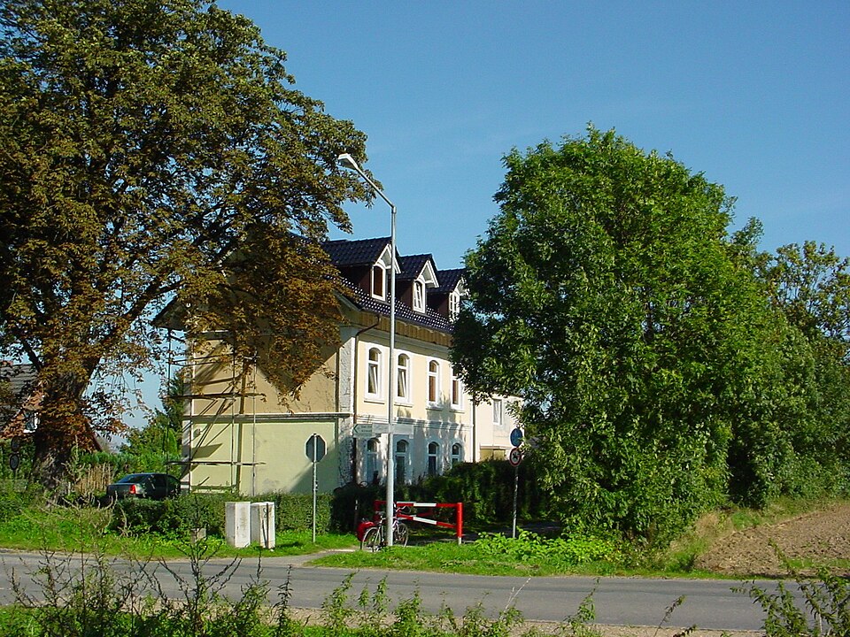 Fenster-Gurus in Hoisdorf – Ansicht von Hoisdorf (Foto: Reinhard Kraasch) Fenster-Gurus in Hoisdorf – Ansicht von Hoisdorf