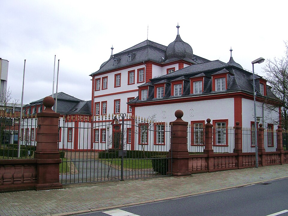 Fenster-Fachbetriebe in Ilvesheim: Schloss – Foto: Rudolf Stricker Fenster-Fachbetriebe in Ilvesheim: Schloss