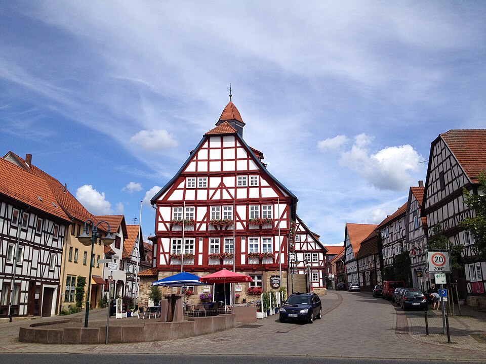 Fenster-Fachbetriebe in Immenhausen: Fachwerkrathaus