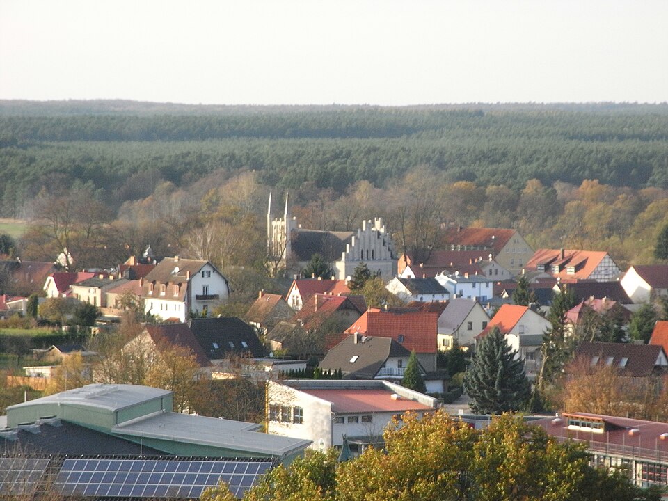 Fenster-Gurus in Joachimsthal – Blick auf Kreuzkirche (Foto: Hans G. Oberlack) Blick auf Kreuzkirche in Joachimsthal – Fenster-Gurus vermittelt Fachbetriebe in Joachimsthal