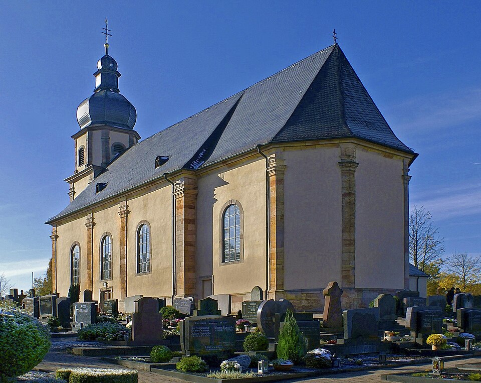 Kirche in Johannesberg – Fenster-Gurus vermittelt Fachbetriebe in Johannesberg