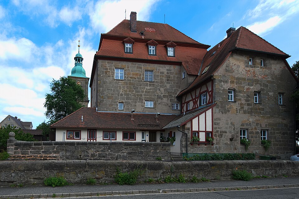 Schloss in Kalchreuth – Fenster-Gurus vermittelt Fachbetriebe in Kalchreuth