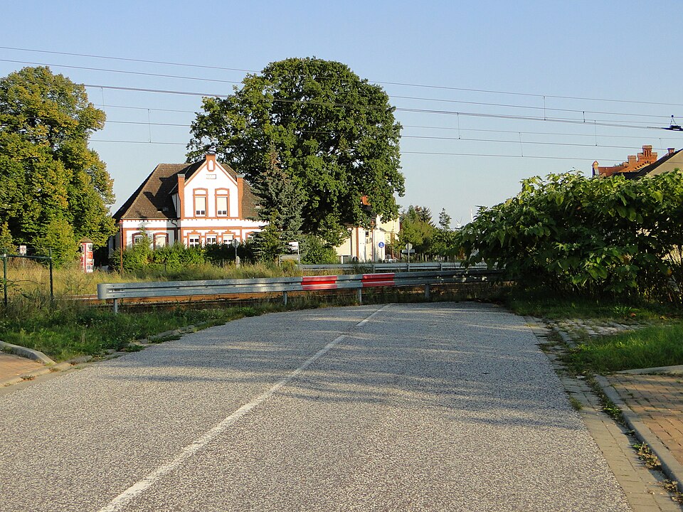 Fenster-Fachbetriebe in Karstädt: Bahnhof