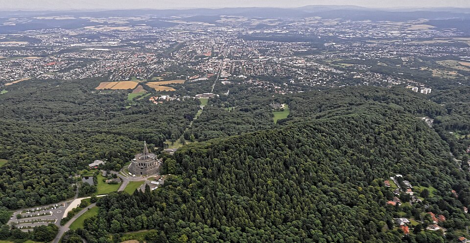 Fenster-Fachbetriebe in Kassel: Stadtansicht – Foto: Ra Boe Fenster-Fachbetriebe in Kassel: Stadtansicht