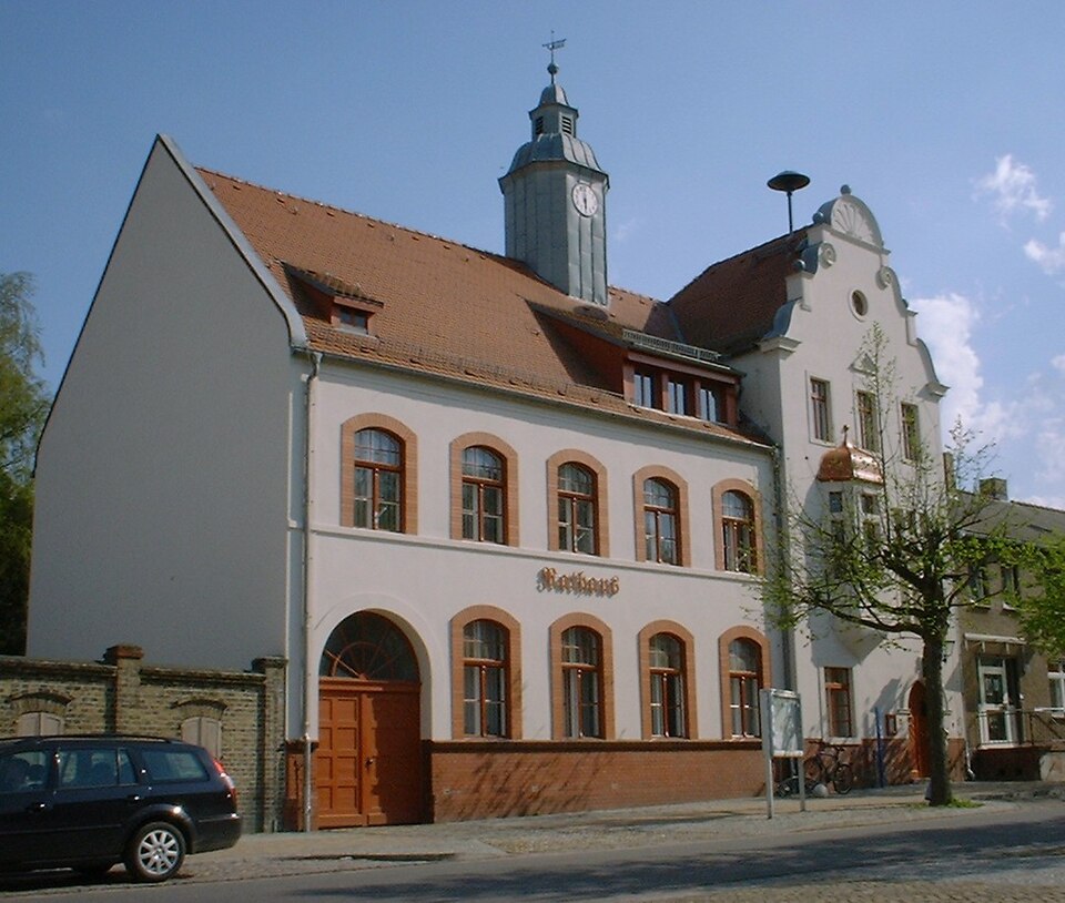 Fenster-Fachbetriebe in Ketzin: Rathaus – Foto: Doris Antony, Berlin Fenster-Fachbetriebe in Ketzin: Rathaus