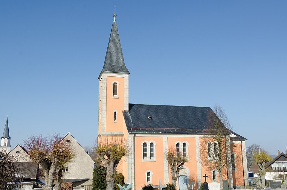Fenster-Gurus in Kirchenlamitz – Ansicht von Kirchenlamitz (Foto: Tilman2007) Fenster-Gurus in Kirchenlamitz – Ansicht von Kirchenlamitz