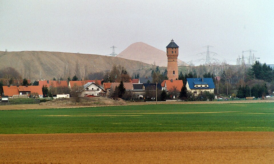 Fenster-Gurus in Klostermansfeld – Ansicht von Klostermansfeld (Foto: Dguendel) Fenster-Gurus in Klostermansfeld – Ansicht von Klostermansfeld