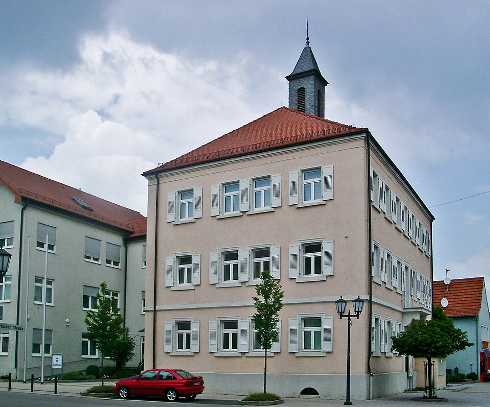 Fenster-Fachbetriebe in Kronau: Rathaus – Foto: Rudolf Stricker Fenster-Fachbetriebe in Kronau: Rathaus