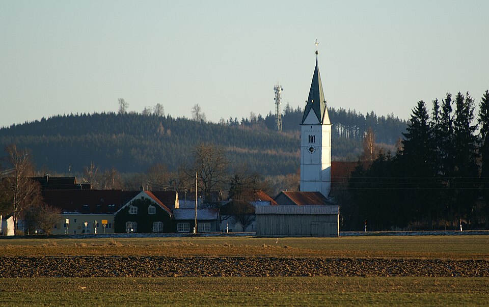 Fenster-Gurus in Lamerdingen – Ansicht von Lamerdingen (Foto: Flodur63) Fenster-Gurus in Lamerdingen – Ansicht von Lamerdingen