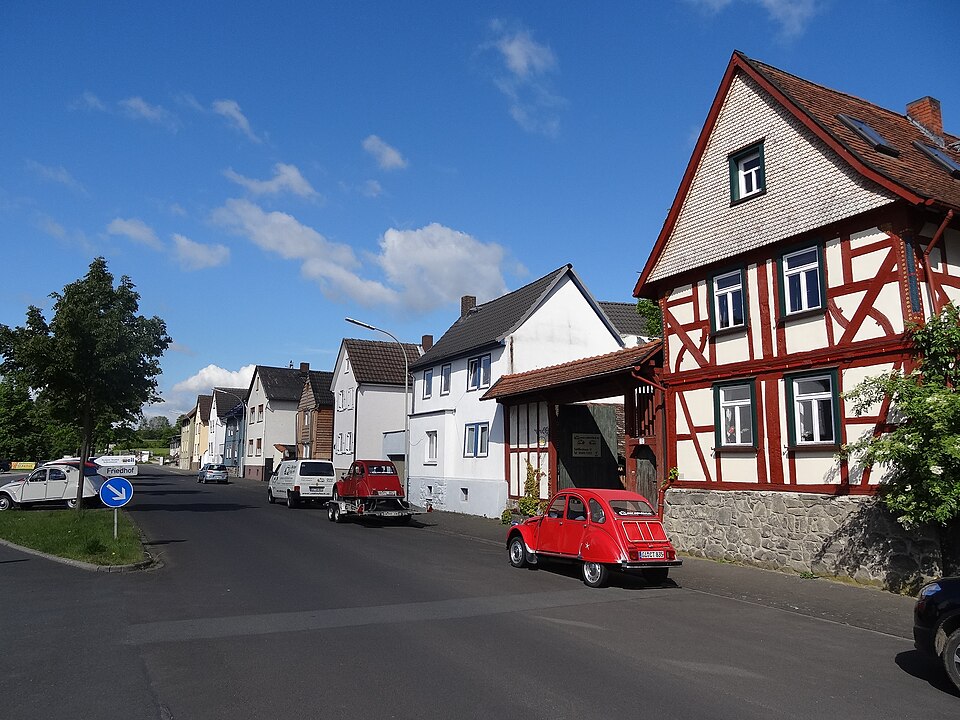 Fenster-Fachbetriebe in Langgöns: Schillerstraße – Foto: Cherubino Fenster-Fachbetriebe in Langgöns: Schillerstraße