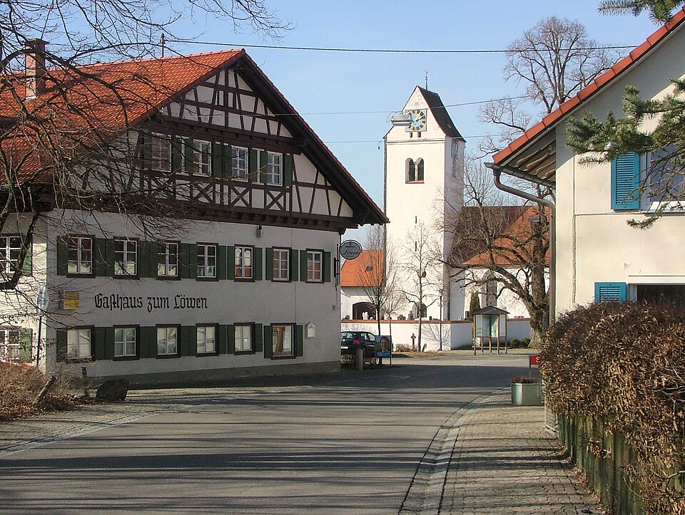 Fenster-Gurus in Lauben – Ortskern (Foto: Richard Mayer at German Wikipedia) Ortskern in Lauben – Fenster-Gurus vermittelt Fachbetriebe in Lauben