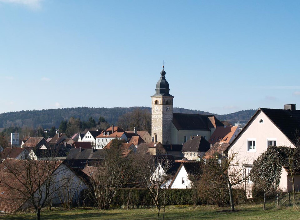 Fenster-Gurus in Lauterhofen – Ansicht von Lauterhofen (Foto: Fabchief) Fenster-Gurus in Lauterhofen – Ansicht von Lauterhofen
