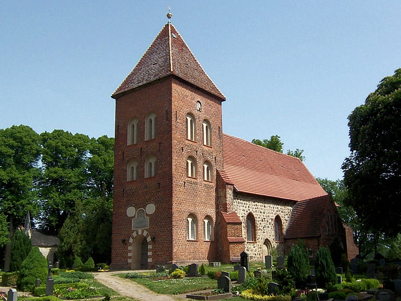 Kirche in Leezen – Fenster-Gurus vermittelt Fachbetriebe in Leezen