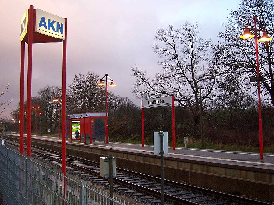 Fenster-Gurus in Lentföhrden – Bahnhof (Foto: Mef.ellingen) Bahnhof in Lentföhrden – Fenster-Gurus vermittelt Fachbetriebe in Lentföhrden