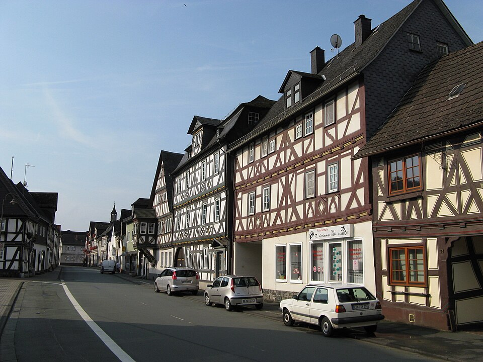 Fenster-Fachbetriebe in Leun: Stadtansicht – Foto: Leparisien Fenster-Fachbetriebe in Leun: Stadtansicht