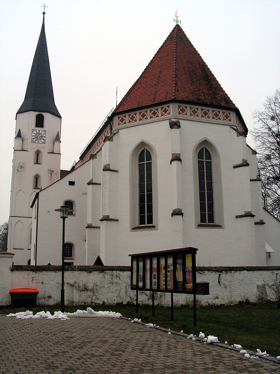 Fenster-Gurus in Loiching – Ansicht von Loiching (Foto: Sue107) Fenster-Gurus in Loiching – Ansicht von Loiching