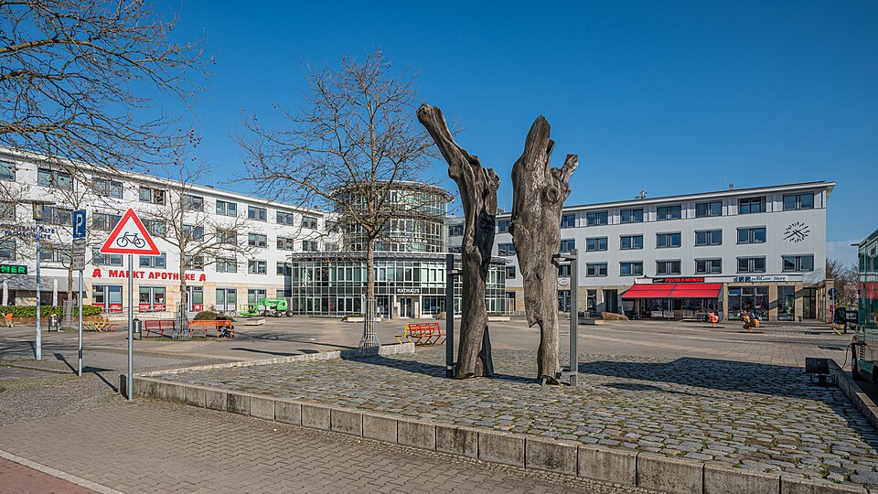 Fenster-Fachbetriebe in Ludwigsfelde: Rathaus – Foto: A.Savin Fenster-Fachbetriebe in Ludwigsfelde: Rathaus