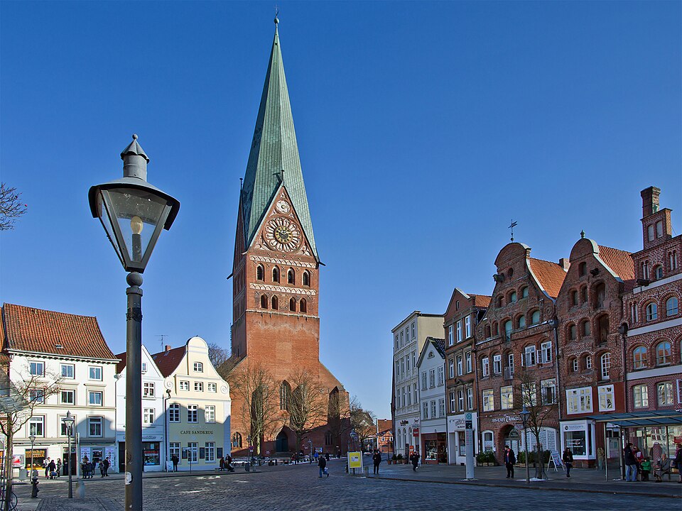 Fenster-Fachbetriebe in Lüneburg: Kirche