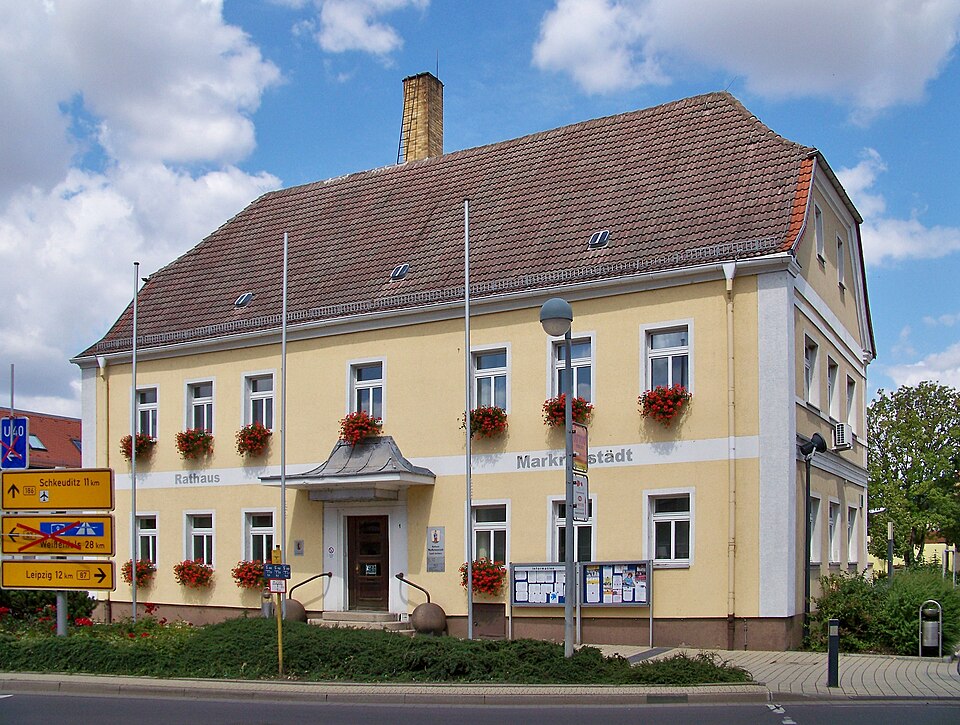 Fenster-Fachbetriebe in Markranstädt: Rathaus – Foto: Joeb07 Fenster-Fachbetriebe in Markranstädt: Rathaus