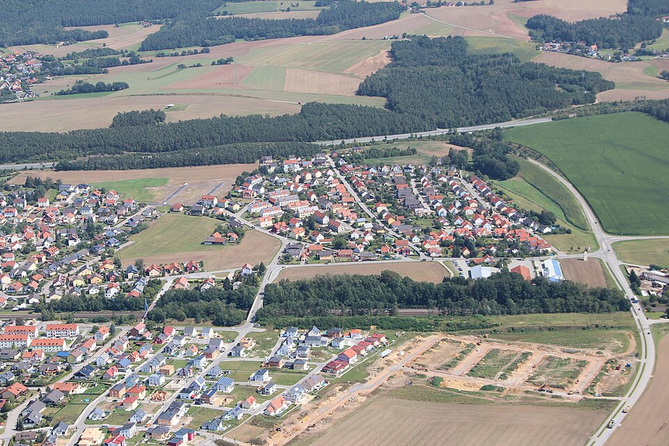 Fenster-Fachbetriebe in Maxhütte-Haidhof: Stadtansicht – Foto: A. Köppl Fenster-Fachbetriebe in Maxhütte-Haidhof: Stadtansicht