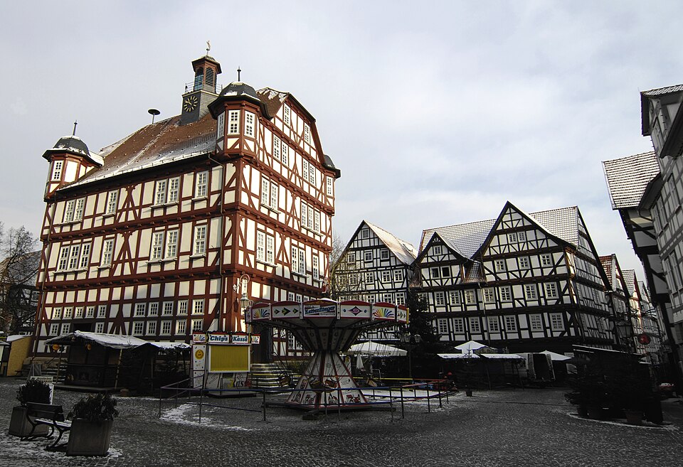 Fenster-Fachbetriebe in Melsungen: Rathaus