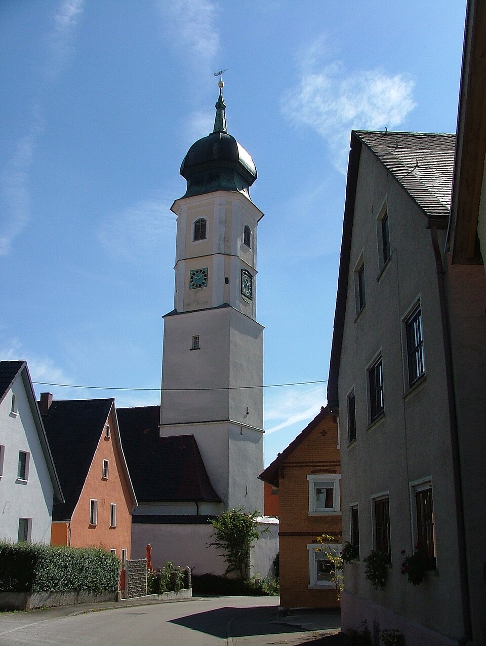 Kirchgasse in Merklingen – Fenster-Gurus vermittelt Fachbetriebe in Merklingen