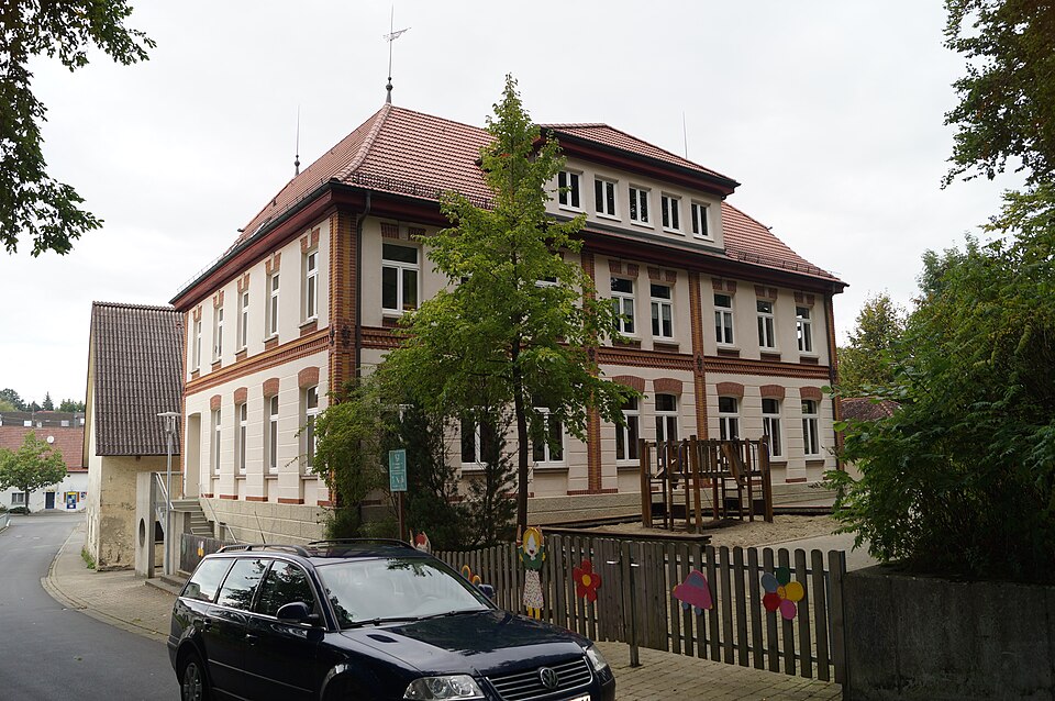Fenster-Gurus in Mittelbiberach – Ansicht von Mittelbiberach (Foto: Strahtw) Fenster-Gurus in Mittelbiberach – Ansicht von Mittelbiberach