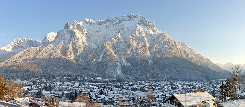 Fenster-Fachbetriebe in Mittenwald: Stadtansicht – Foto: Bbb Fenster-Fachbetriebe in Mittenwald: Stadtansicht