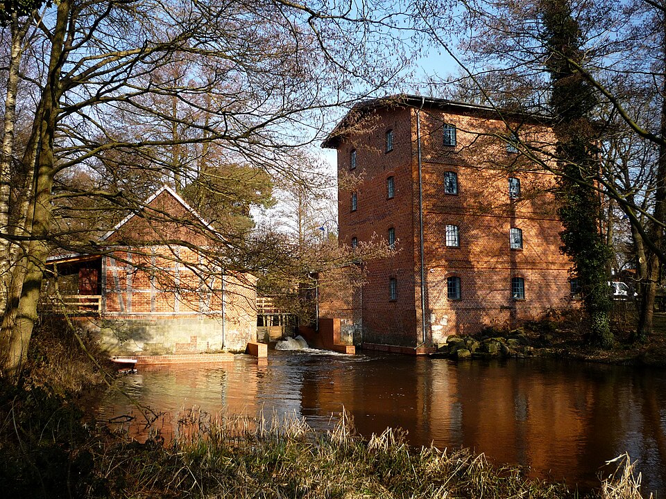 Fenster-Fachbetriebe in Müden: Wassermühle – Foto: Oxfordian Kissuth Fenster-Fachbetriebe in Müden: Wassermühle