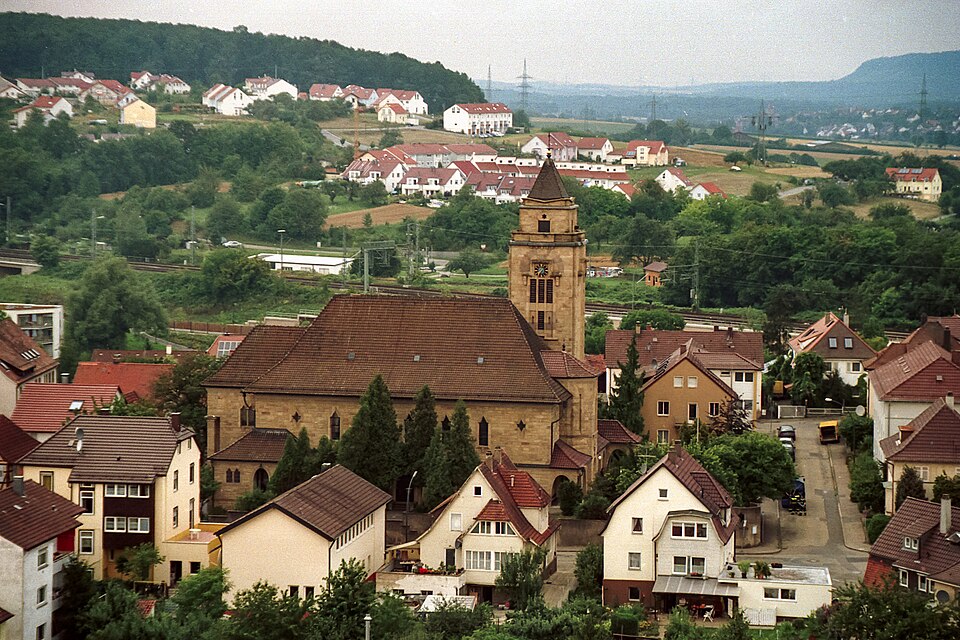 Fenster-Fachbetriebe in Mühlacker: Herz-Jesu-Kirche – Foto: SteveK Fenster-Fachbetriebe in Mühlacker: Herz-Jesu-Kirche