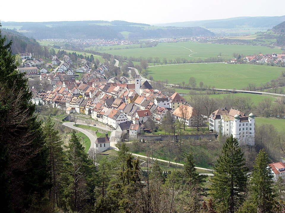 Fenster-Gurus in Mühlheim an der Donau – Ansicht von Mühlheim an der Donau (Foto: Zollernalb) Fenster-Gurus in Mühlheim an der Donau – Ansicht von Mühlheim an der Donau