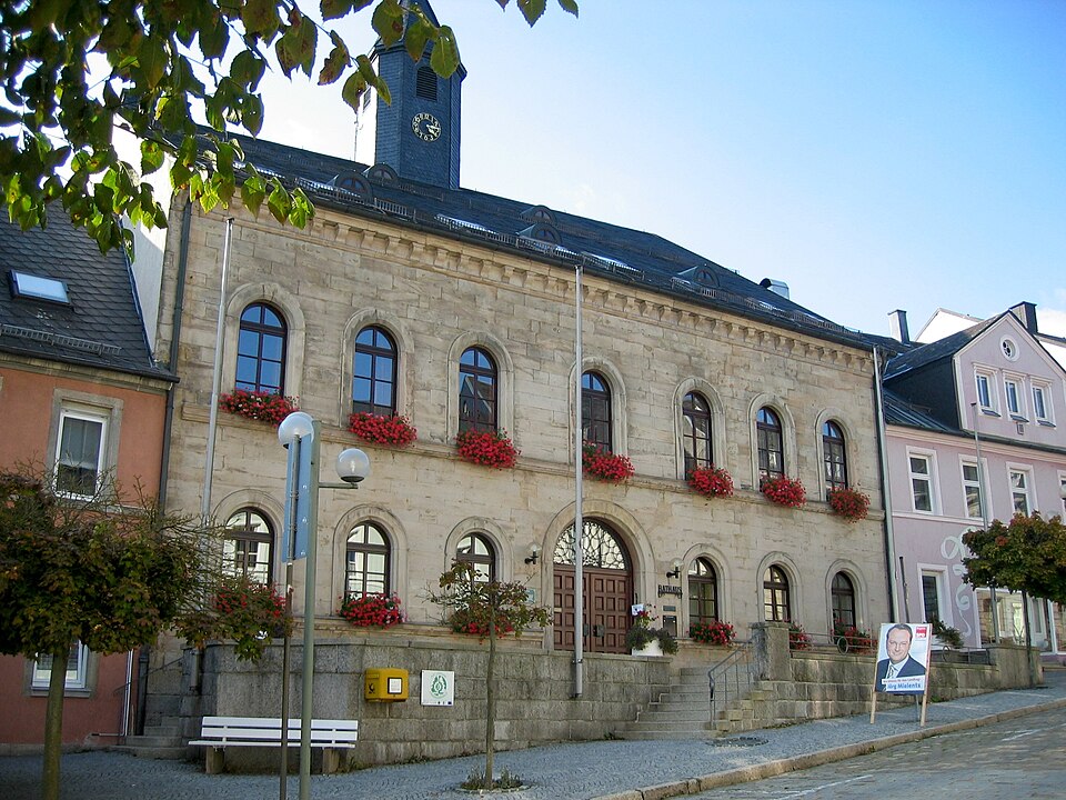 Fenster-Fachbetriebe in Münchberg: Rathaus