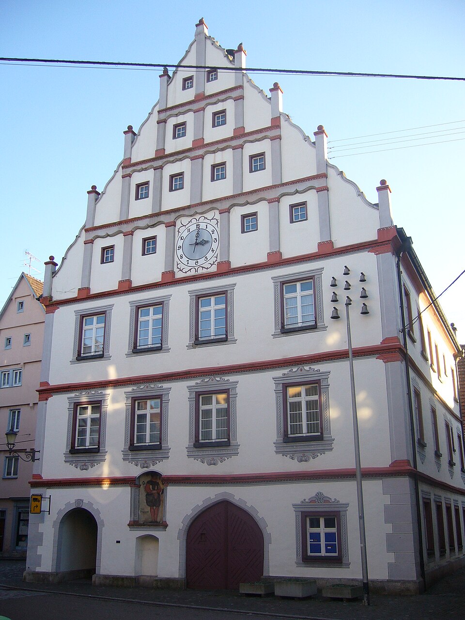 Fenster-Fachbetriebe in Munderkingen: Rathaus – Foto: Donautalbahner Fenster-Fachbetriebe in Munderkingen: Rathaus