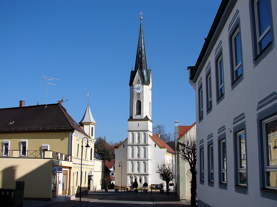 Fenster-Fachbetriebe in Nandlstadt: Stadtansicht – Foto: H. Helmlechner, Mainburg Fenster-Fachbetriebe in Nandlstadt: Stadtansicht