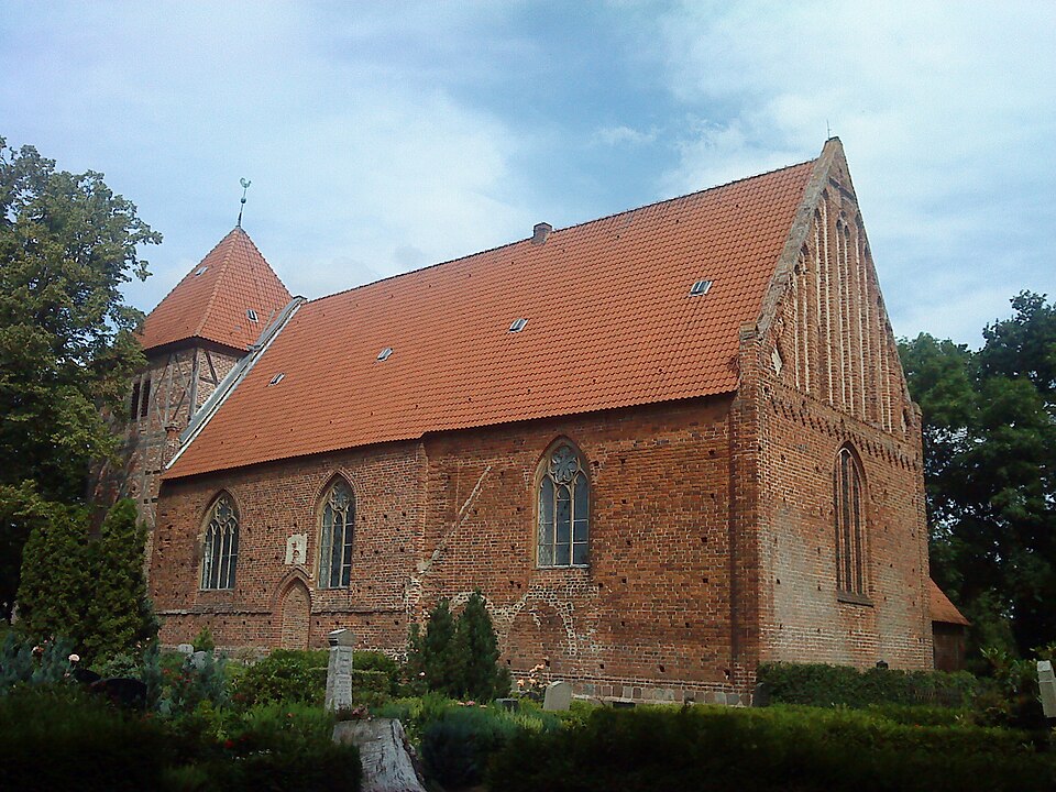 Kirche in Neuenkirchen – Fenster-Gurus vermittelt Fachbetriebe in Neuenkirchen