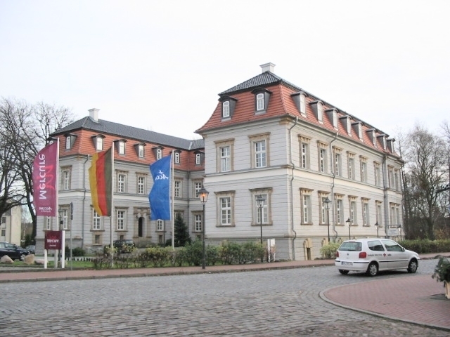 Fenster-Fachbetriebe in Neustadt-Glewe: Schloss – Foto: Niteshift Fenster-Fachbetriebe in Neustadt-Glewe: Schloss