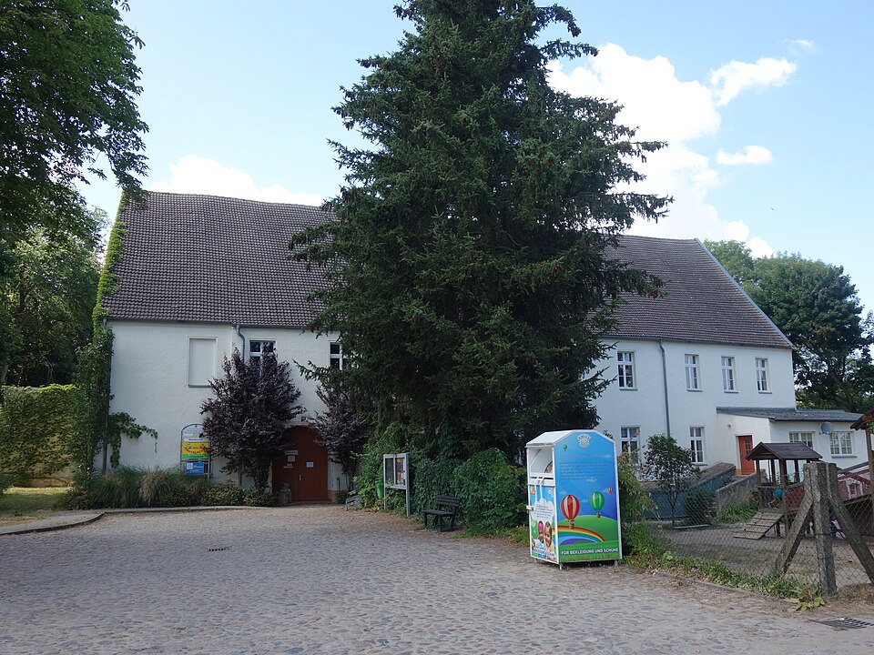 Fenster-Gurus in Nordwestuckermark – Ansicht von Nordwestuckermark (Foto: Hans G. Oberlack) Fenster-Gurus in Nordwestuckermark – Ansicht von Nordwestuckermark