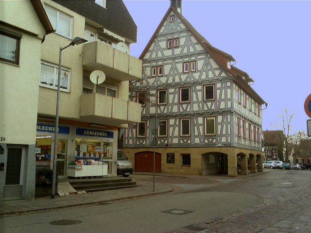 Fenster-Fachbetriebe in Oberstenfeld: Rathaus – Foto: K-H Lipp Fenster-Fachbetriebe in Oberstenfeld: Rathaus