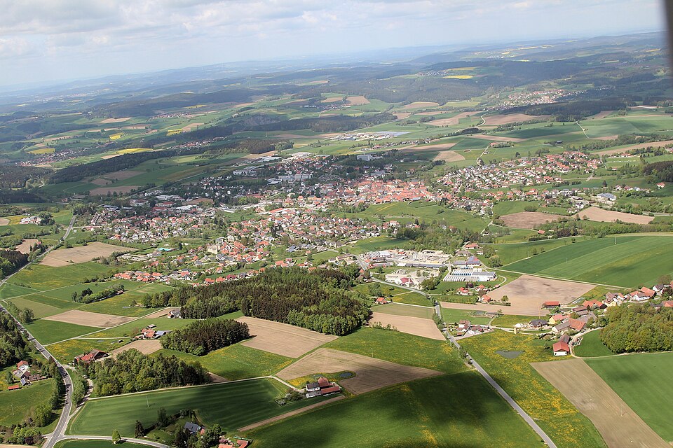 Fenster-Fachbetriebe in Oberviechtach: Stadtansicht – Foto: Alois Köppl, Gleiritsch Fenster-Fachbetriebe in Oberviechtach: Stadtansicht